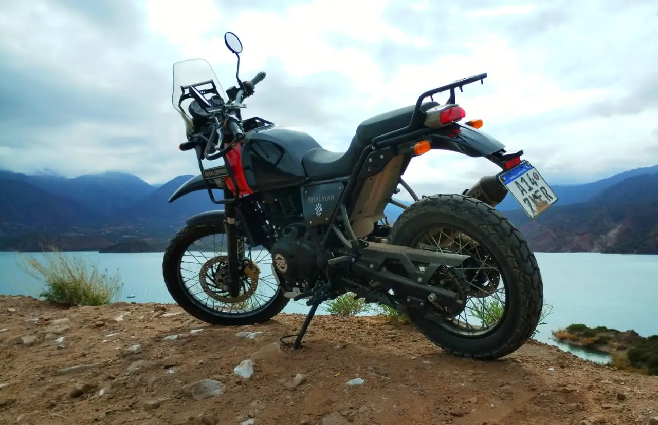 Moto en dique Potrerillos