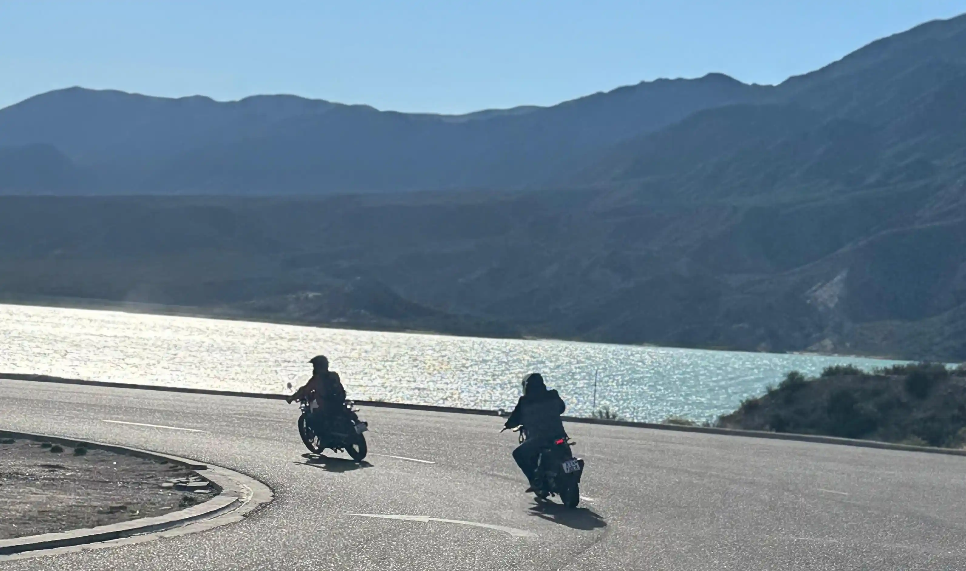 Moto en dique Potrerillos